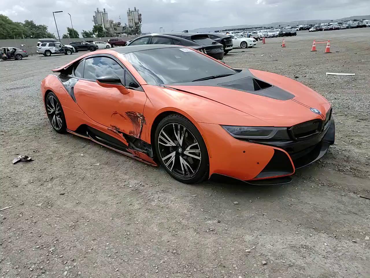 Фото: WBY2Z2C51GV675742