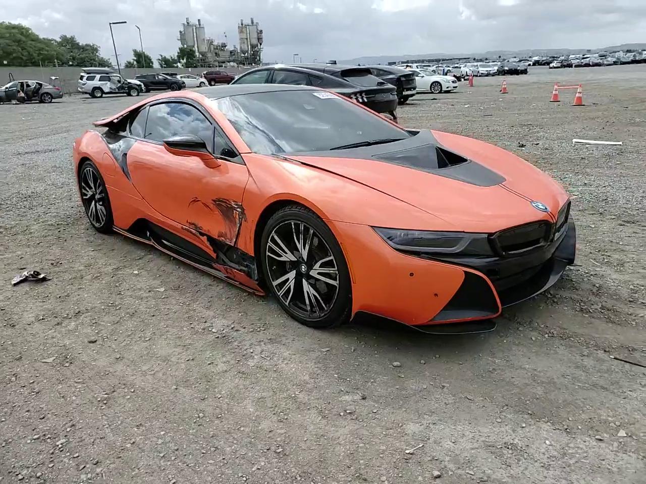 Фото: WBY2Z2C51GV675742