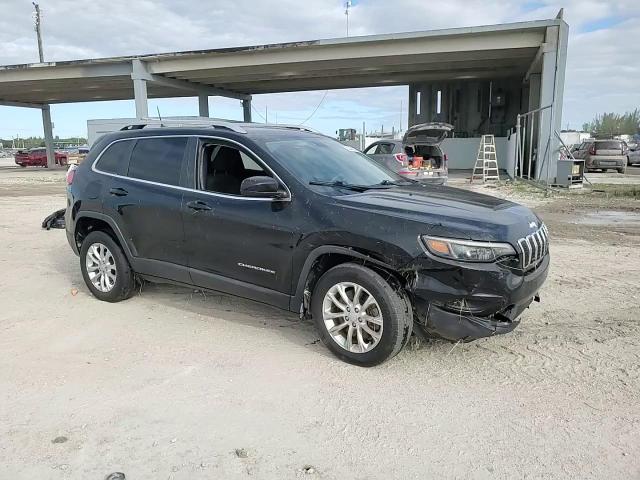 2019 Jeep Cherokee Latitude VIN: 1C4PJLCB1KD241748 Lot: 90341635