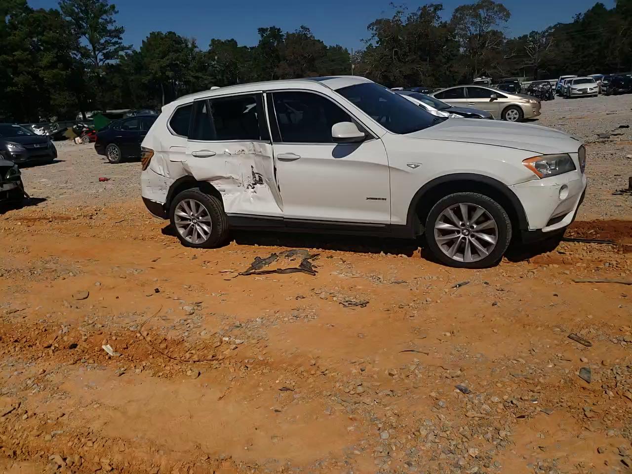 Фото: 5UXWX5C57CL724974