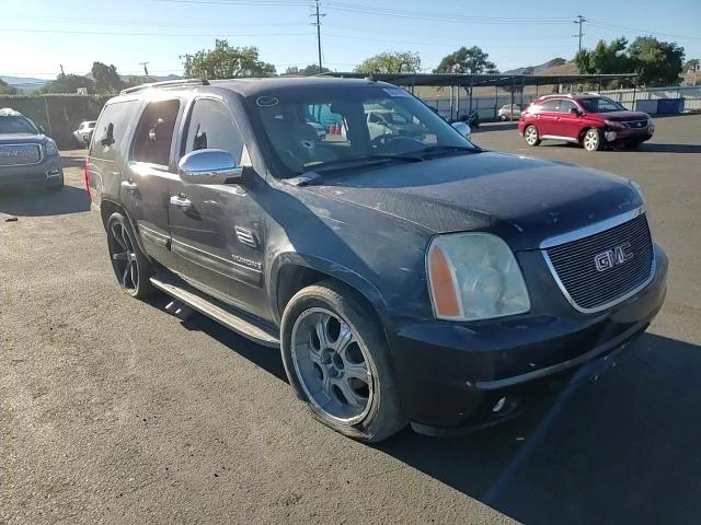 2007 GMC Yukon VIN: 1GKFC13C17R330625 Lot: 82776955