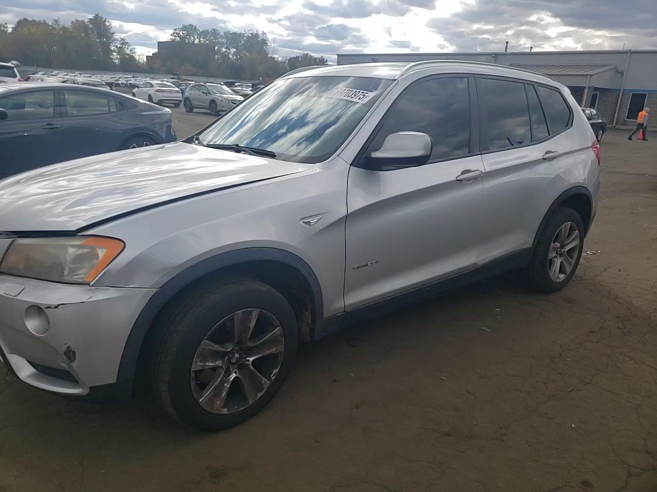 Фото: 5UXWX5C59BL708631