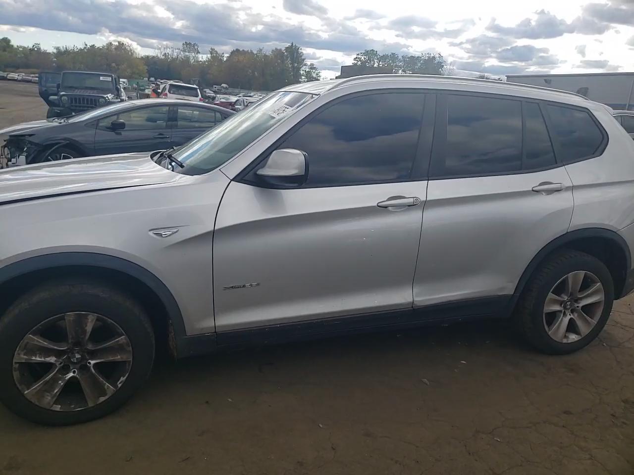 Фото: 5UXWX5C59BL708631