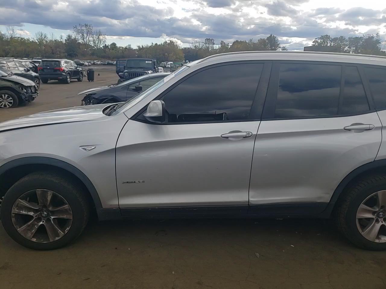 Фото: 5UXWX5C59BL708631