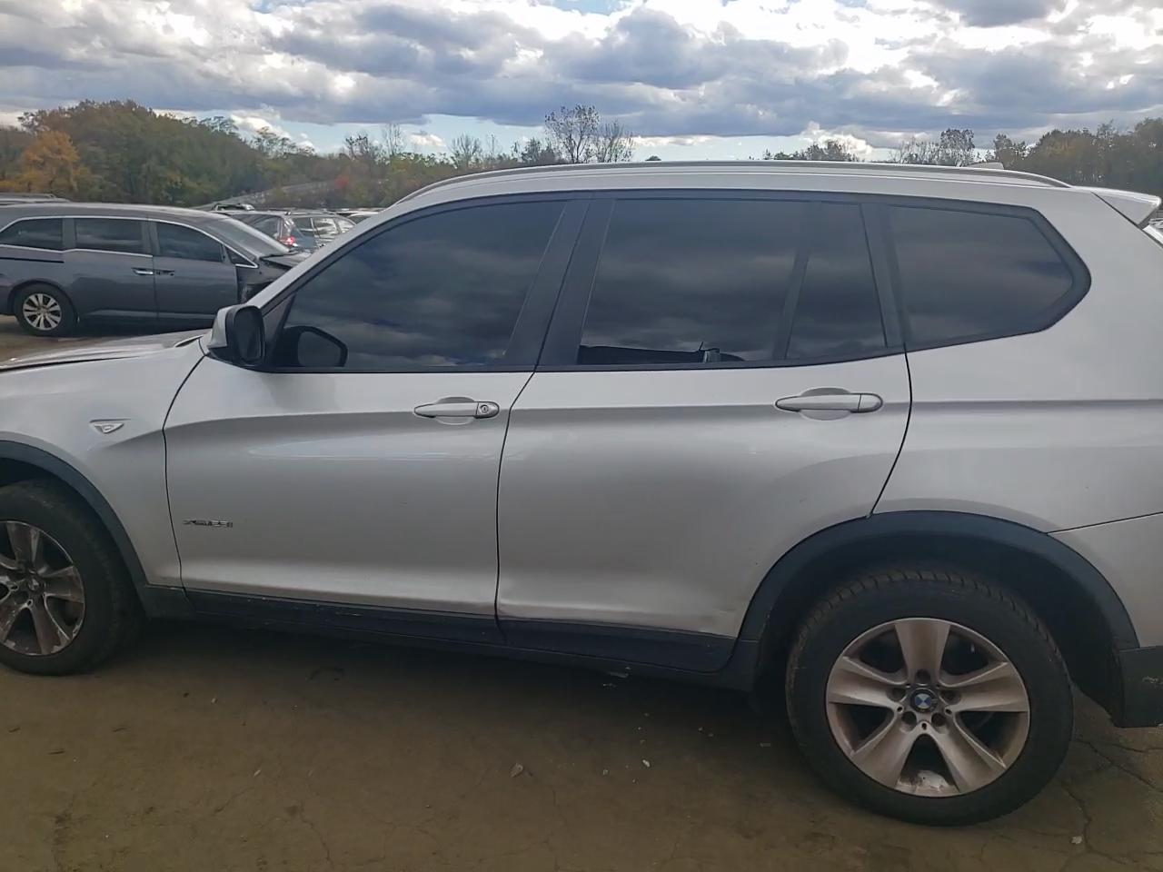 Фото: 5UXWX5C59BL708631