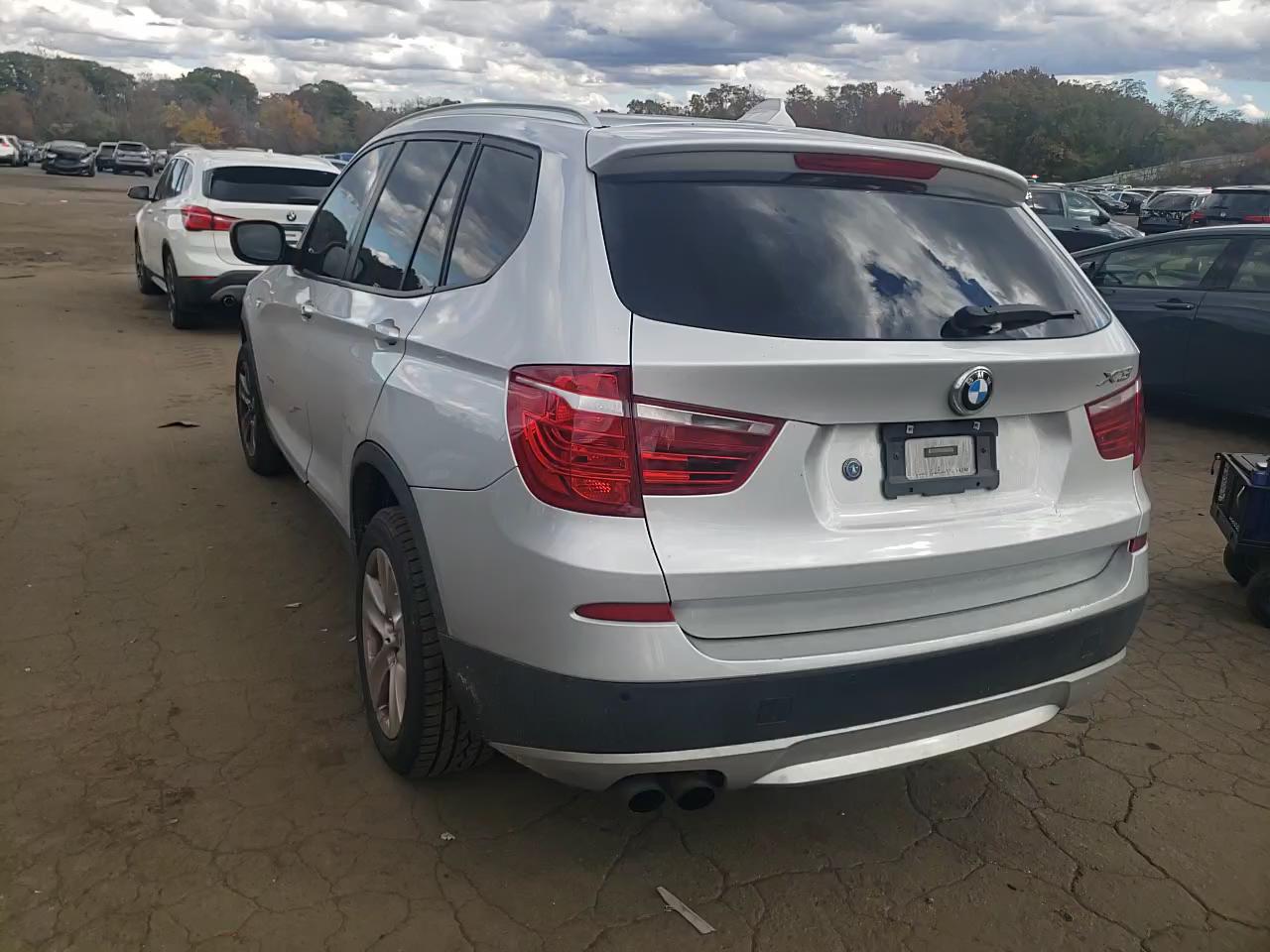 Фото: 5UXWX5C59BL708631