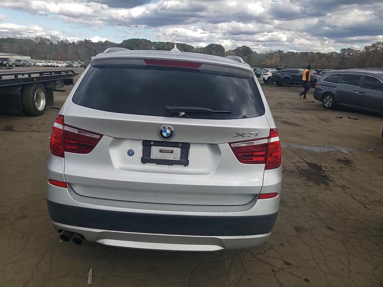 Фото: 5UXWX5C59BL708631