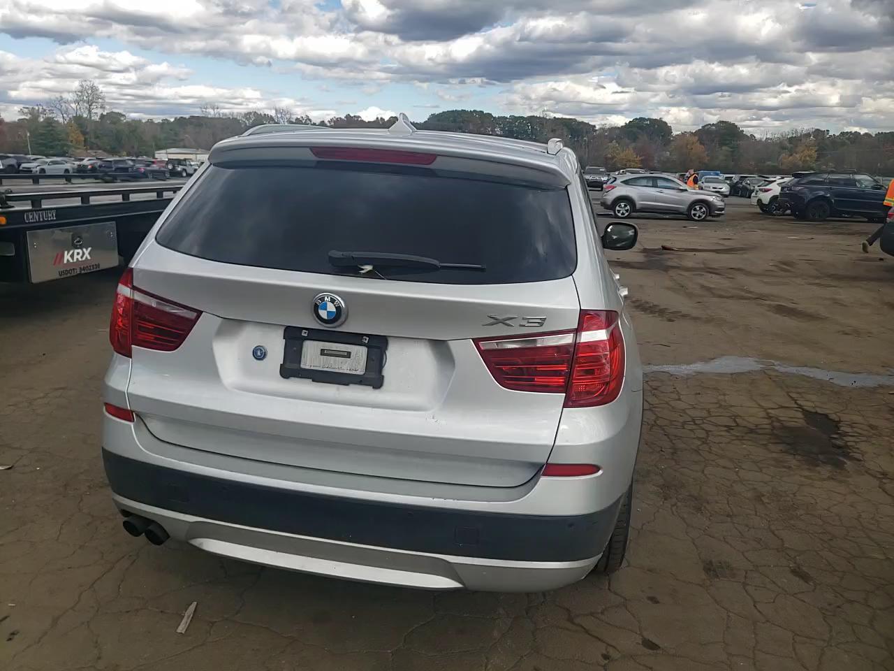 Фото: 5UXWX5C59BL708631