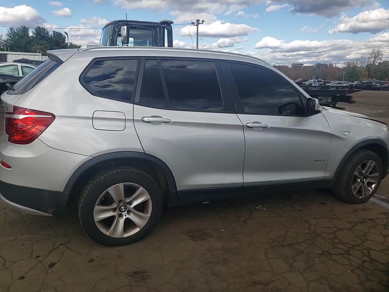 Фото: 5UXWX5C59BL708631