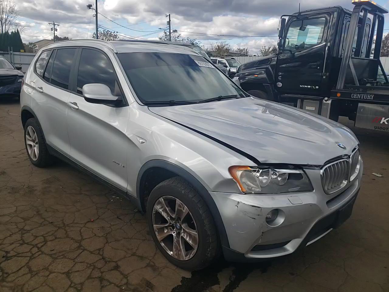 Фото: 5UXWX5C59BL708631