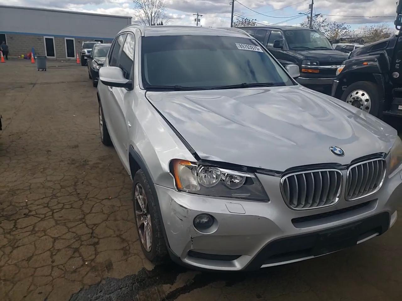 Фото: 5UXWX5C59BL708631