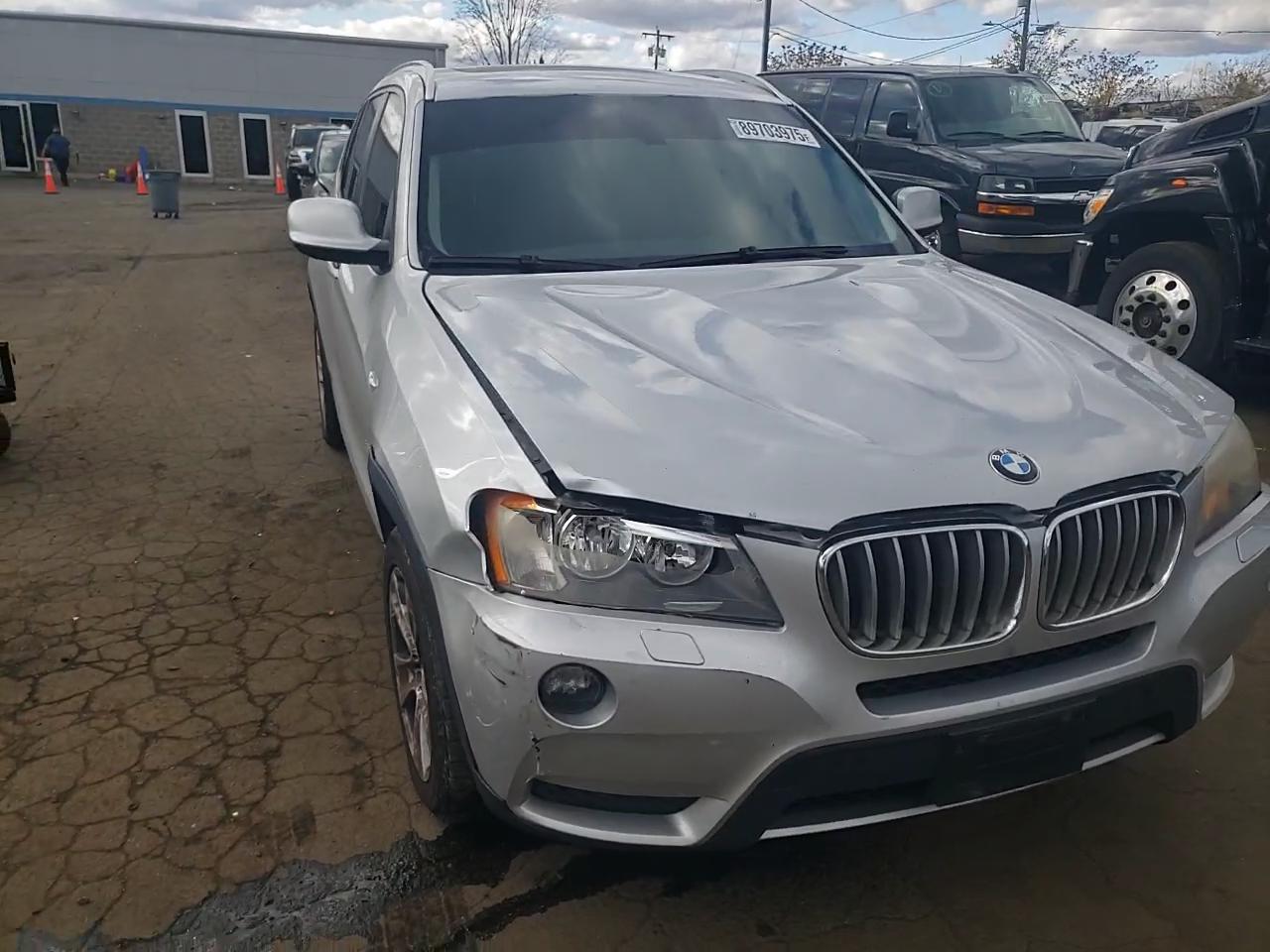 Фото: 5UXWX5C59BL708631