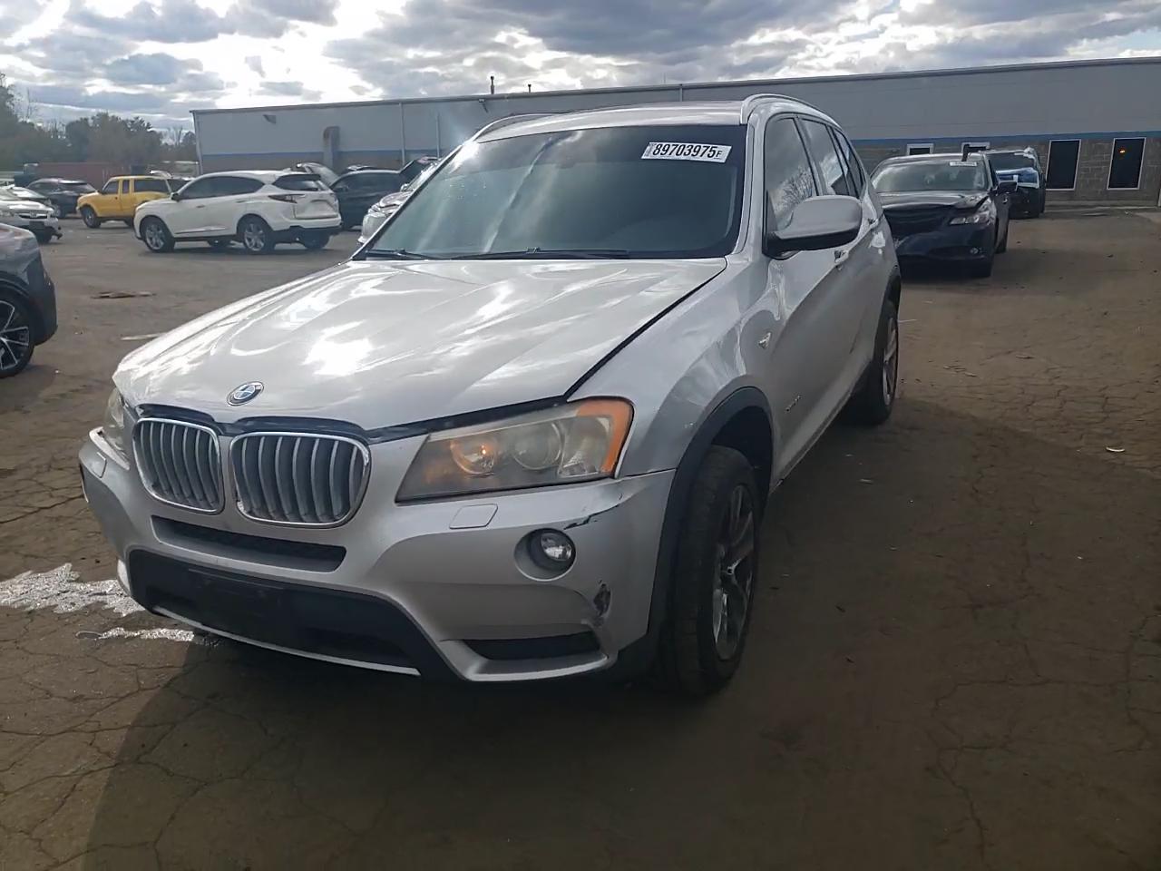 Фото: 5UXWX5C59BL708631