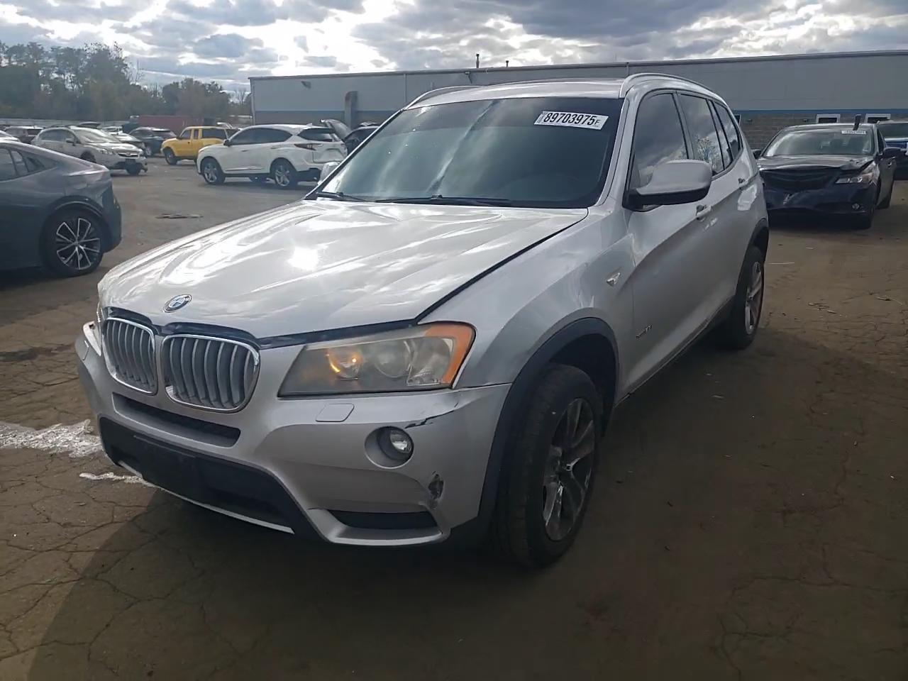 Фото: 5UXWX5C59BL708631