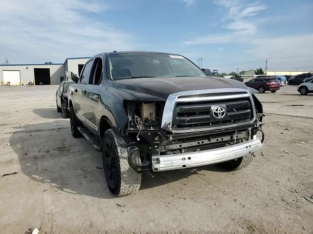 2013 Toyota Tundra Crewmax Sr5 VIN: 5TFEM5F15DX064748 Lot: 82262355