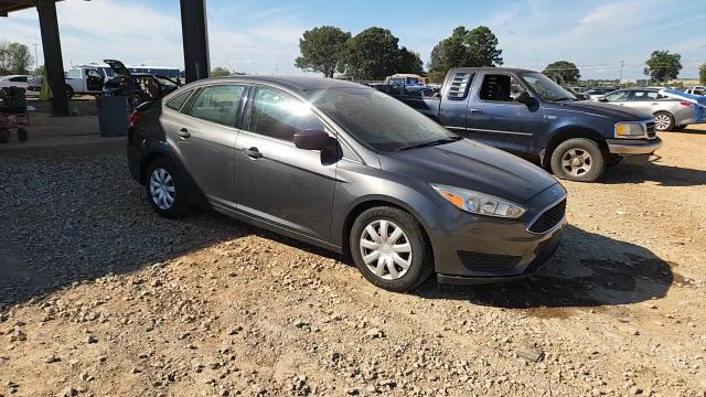 2017 Ford Focus S VIN: 1FADP3E20HL312005 Lot: 82431745