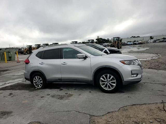2017 Nissan Rogue S VIN: KNMAT2MT6HP606580 Lot: 85837595