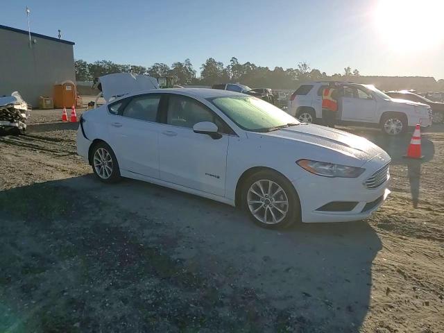 2017 Ford Fusion Se Hybrid VIN: 3FA6P0LU7HR238093 Lot: 86157525
