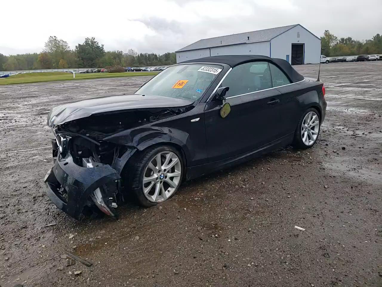 Фото: WBAUN7C58CVM26428