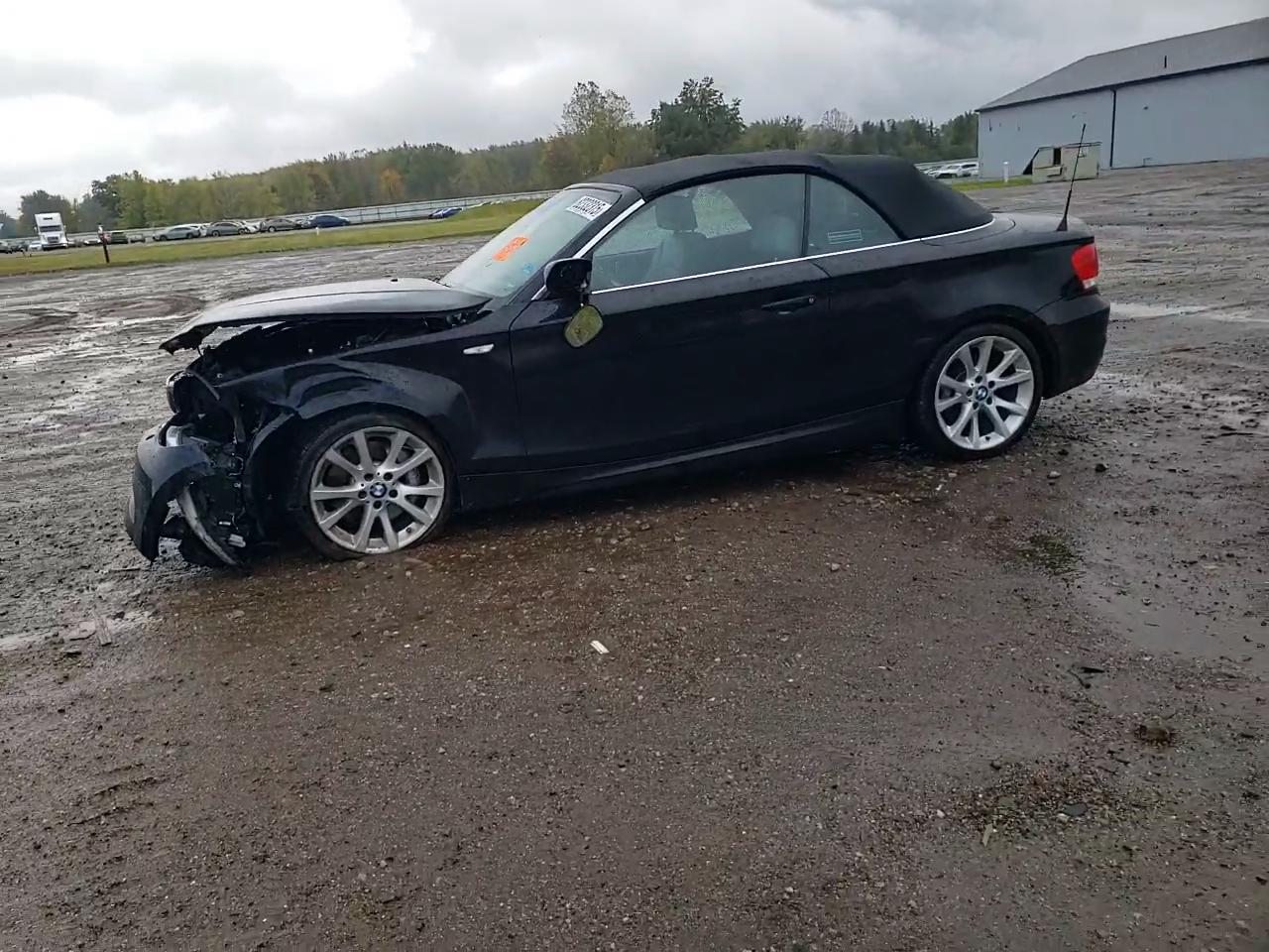 Фото: WBAUN7C58CVM26428