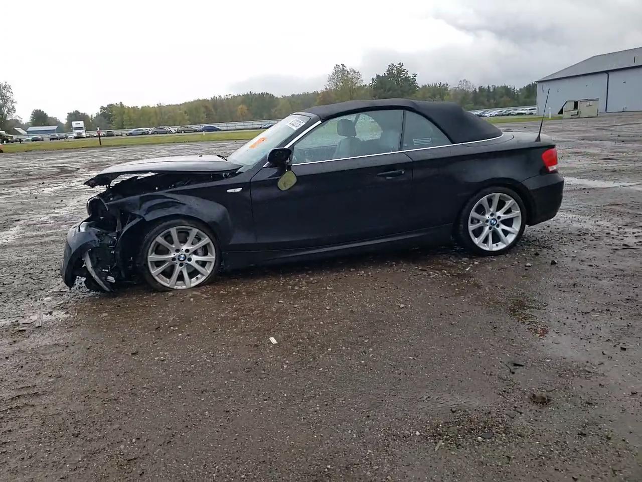 Фото: WBAUN7C58CVM26428