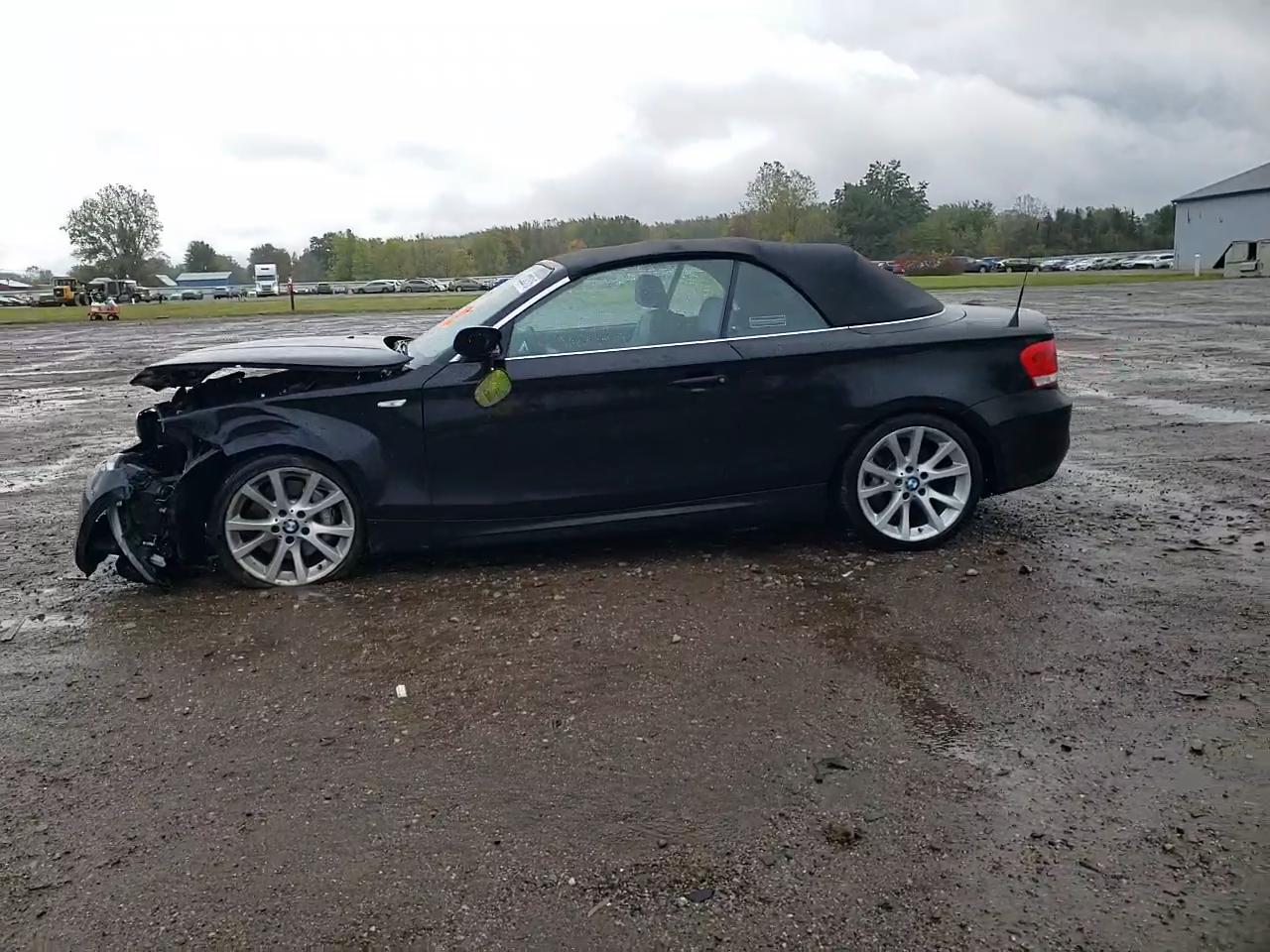 Фото: WBAUN7C58CVM26428