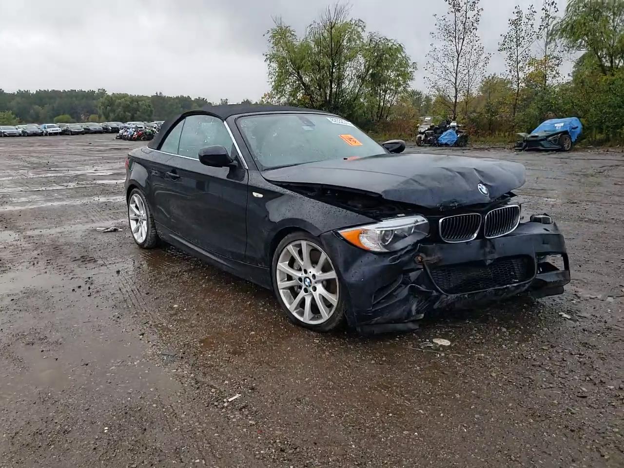 Фото: WBAUN7C58CVM26428