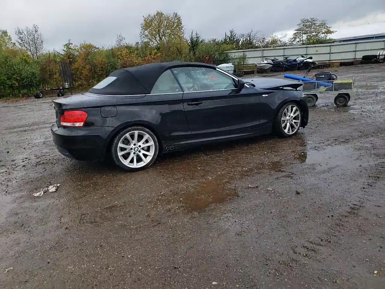 Фото: WBAUN7C58CVM26428