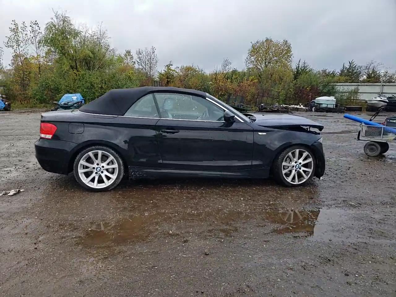 Фото: WBAUN7C58CVM26428