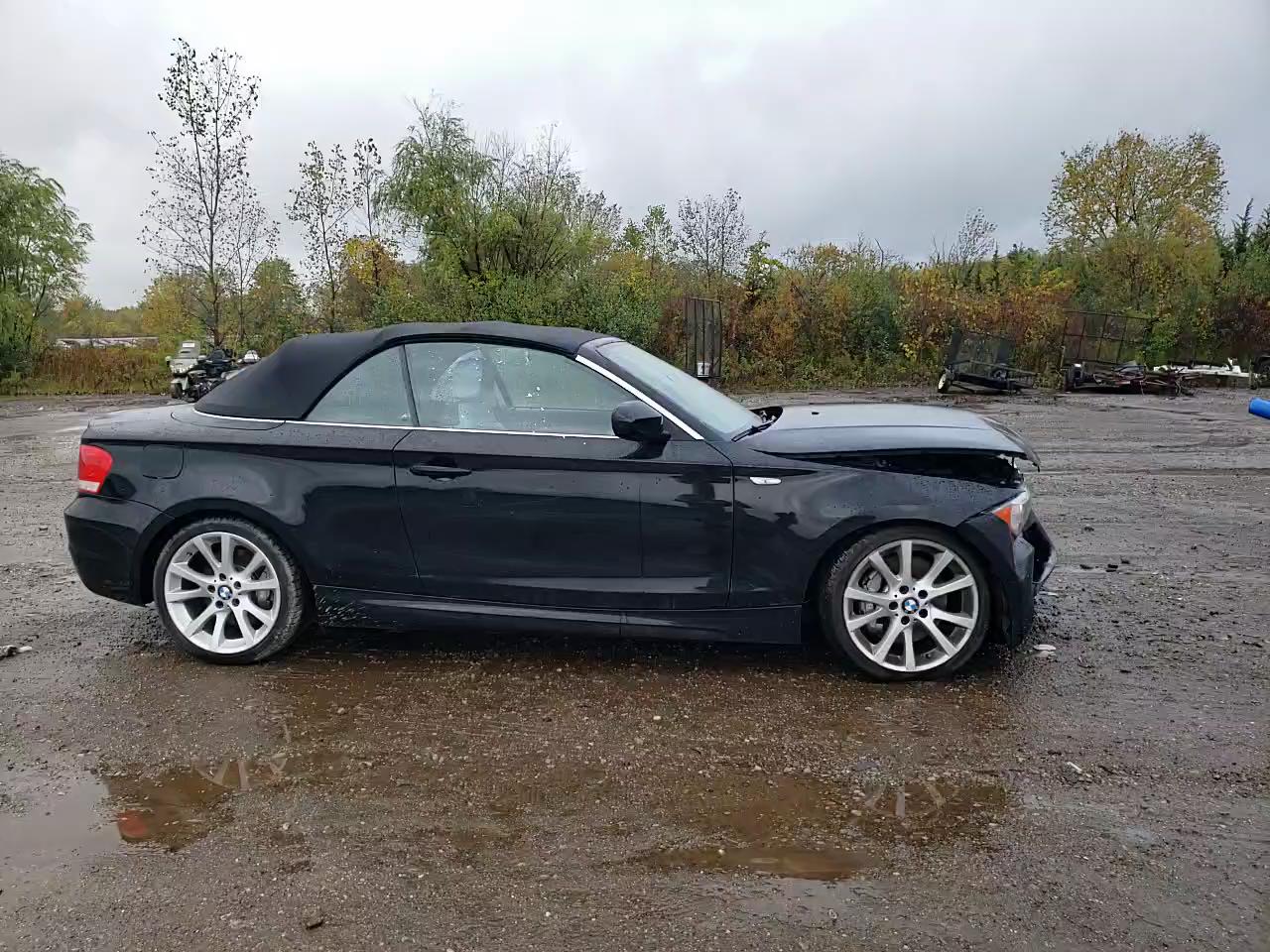 Фото: WBAUN7C58CVM26428