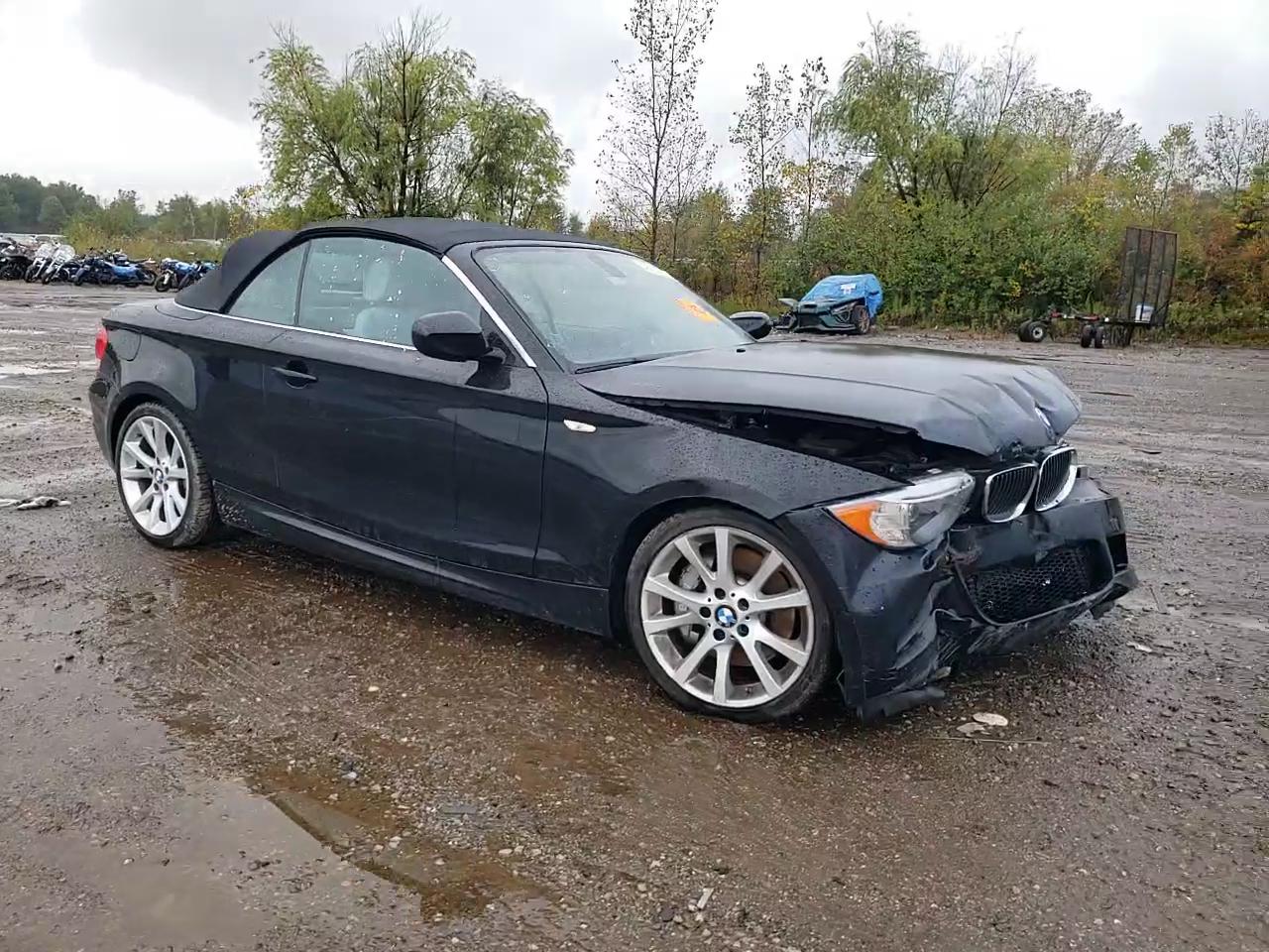 Фото: WBAUN7C58CVM26428