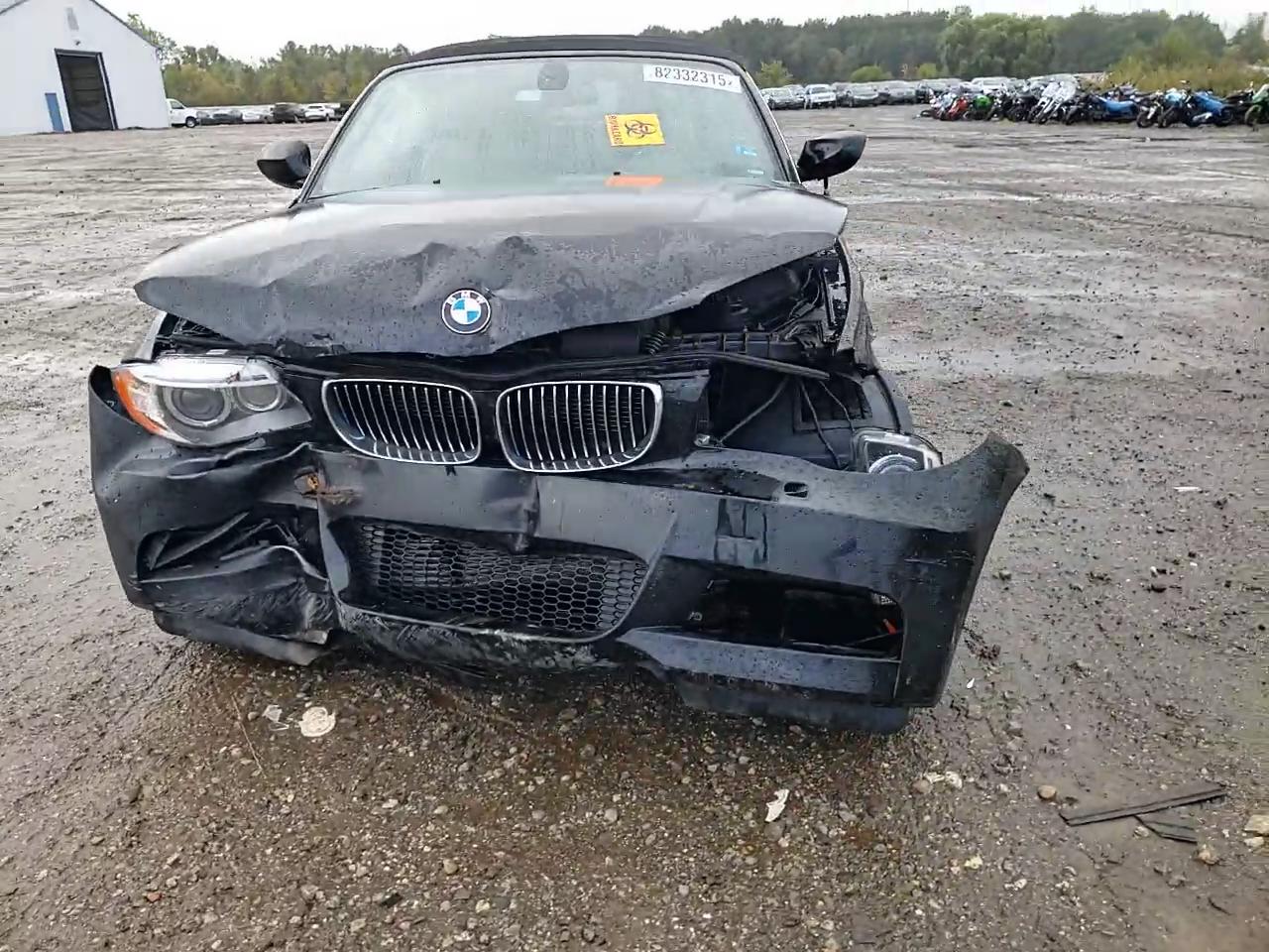 Фото: WBAUN7C58CVM26428