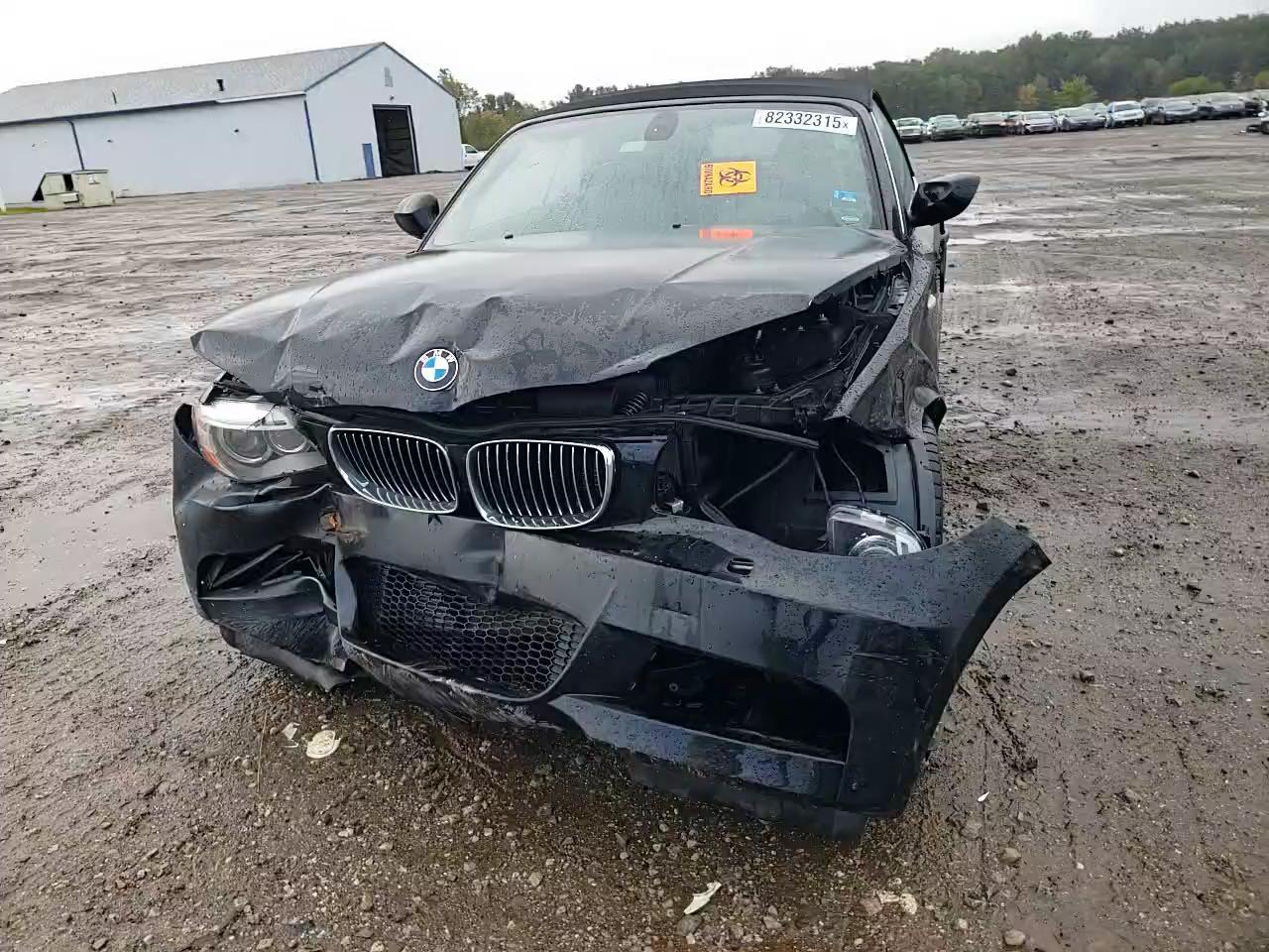 Фото: WBAUN7C58CVM26428