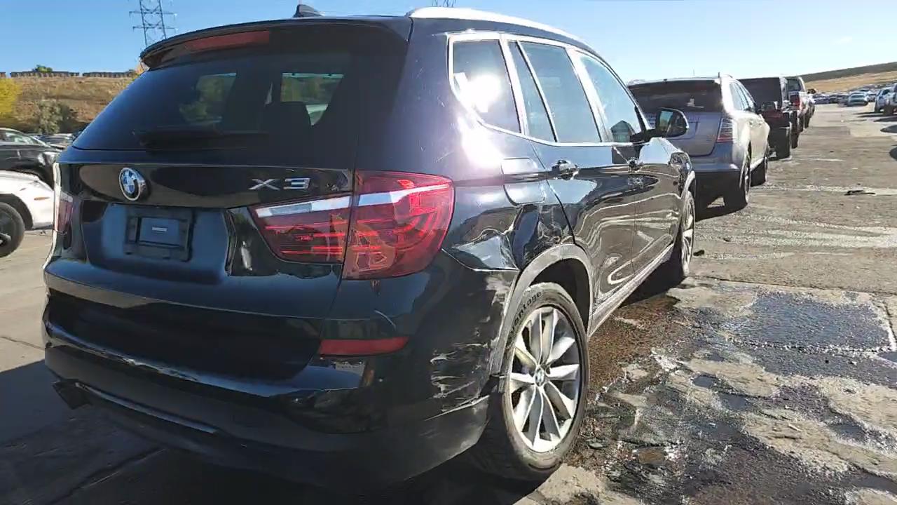 Фото: 5UXWX9C37H0W68405