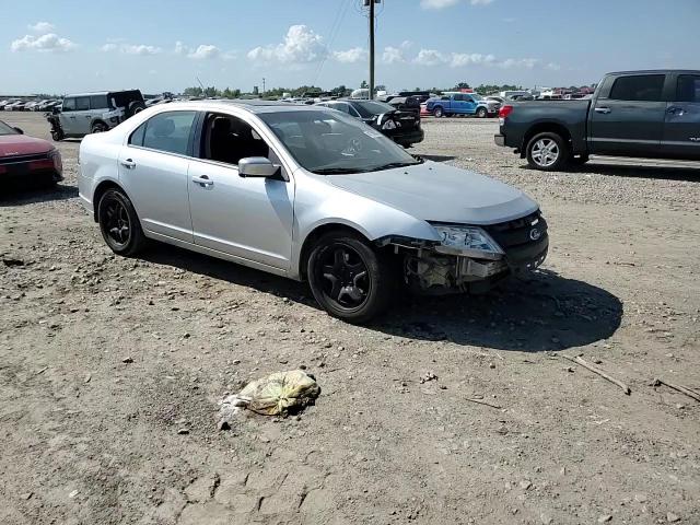 2011 Ford Fusion Se VIN: 3FAHP0HA8BR327802 Lot: 81998335