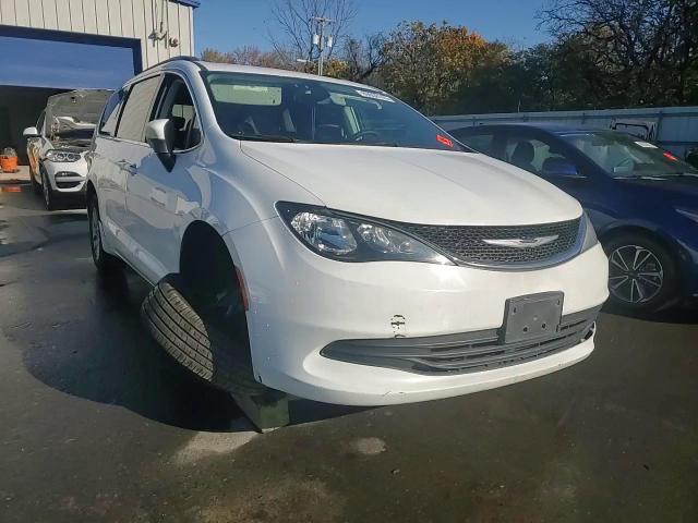 2020 Chrysler Voyager Lxi VIN: 2C4RC1DG2LR156997 Lot: 89658165