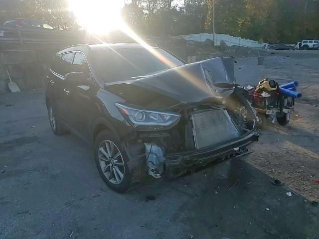 2017 Hyundai Santa Fe Se VIN: KM8SMDHF3HU220617 Lot: 87048215