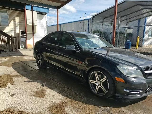 2014 Mercedes-Benz C 300 4Matic VIN: WDDGF8AB5EG257154 Lot: 82158355