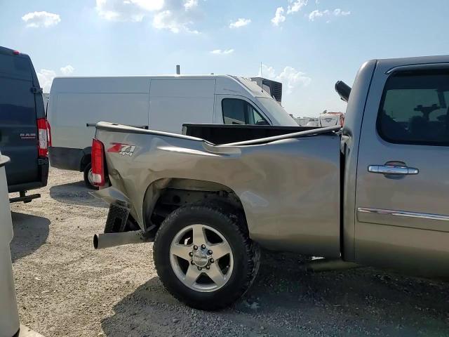 2013 GMC Sierra K2500 Sle VIN: 1GT120C82DF142207 Lot: 81999125