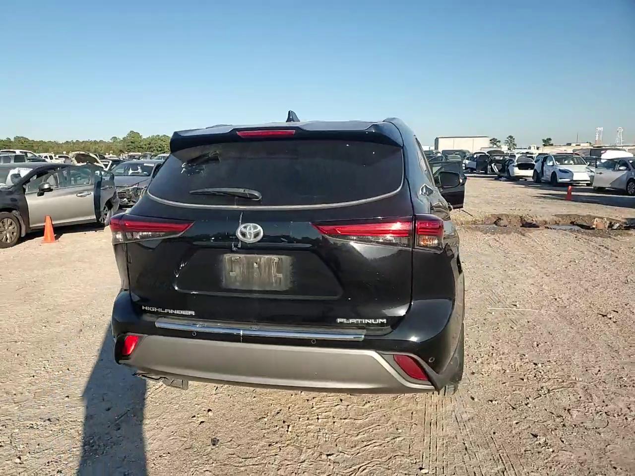 Фото: 5TDFZRAH6NS128174