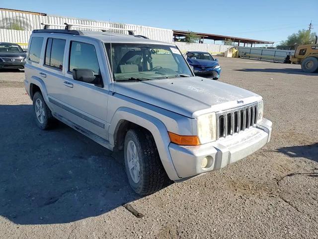2008 Jeep Commander Sport VIN: 1J8HG48K18C205745 Lot: 89443655