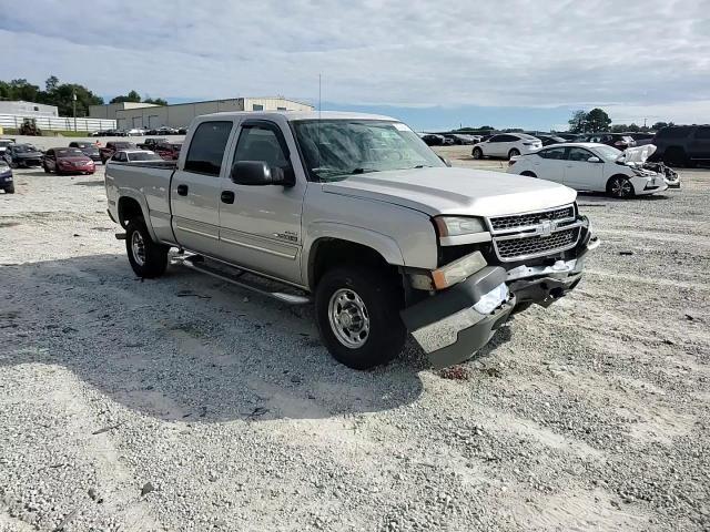 2005 Chevrolet Silverado K2500 Heavy Duty VIN: 1GCHK23285F943456 Lot: 81920025