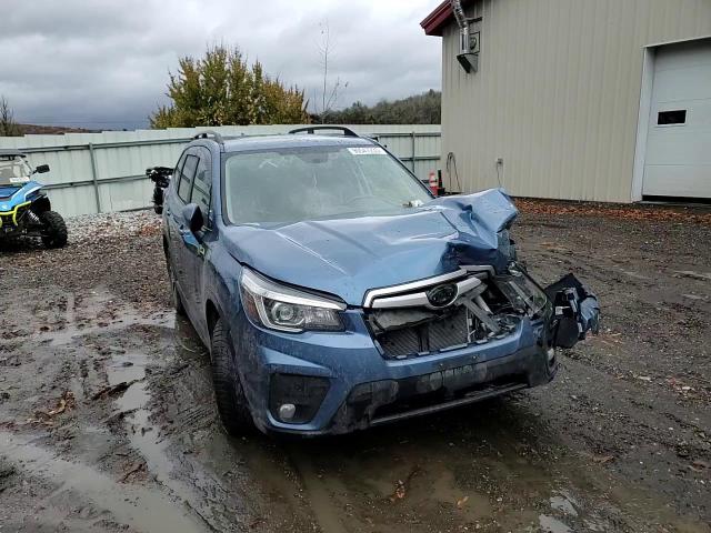 2019 Subaru Forester Premium VIN: JF2SKAGC8KH432317 Lot: 90547235