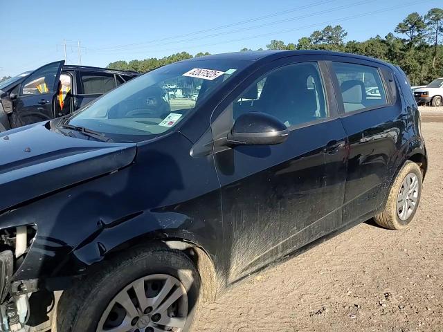 2020 Chevrolet Sonic VIN: 1G1JG6SB8L4124962 Lot: 82631925