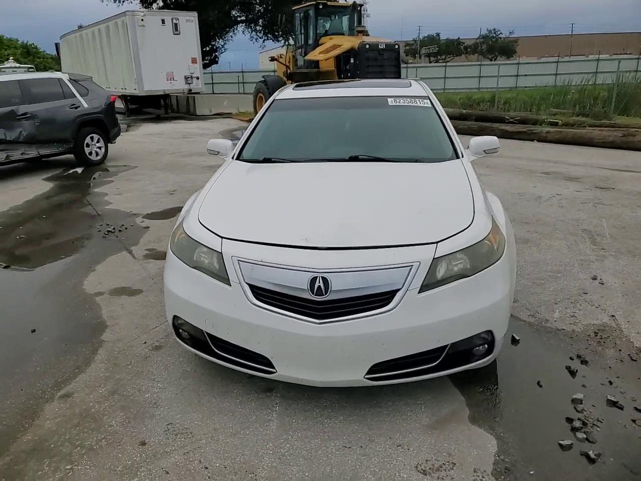 Фото: 19UUA8F36EA003924