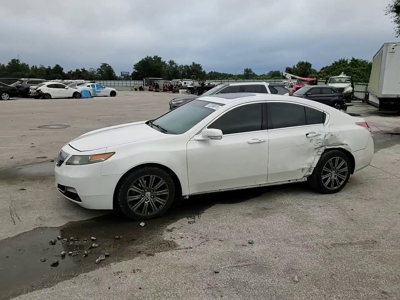 Фото: 19UUA8F36EA003924