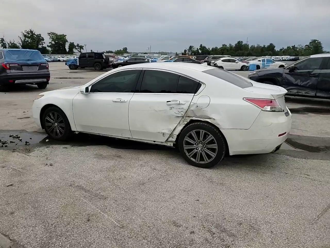 Фото: 19UUA8F36EA003924