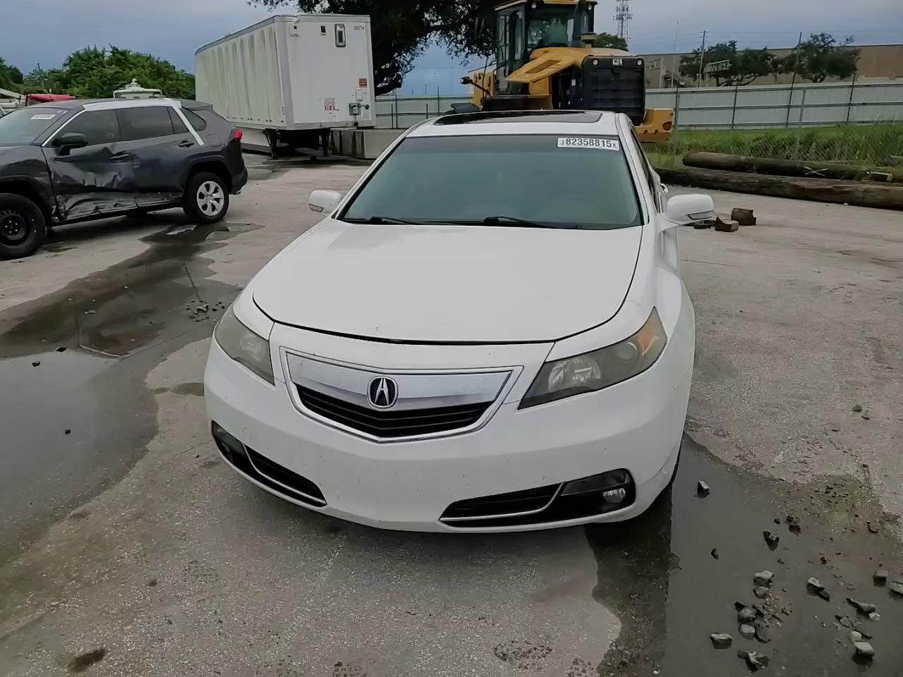 Фото: 19UUA8F36EA003924