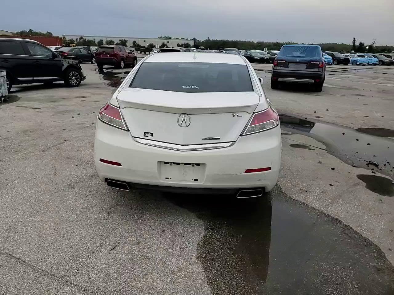 Фото: 19UUA8F36EA003924