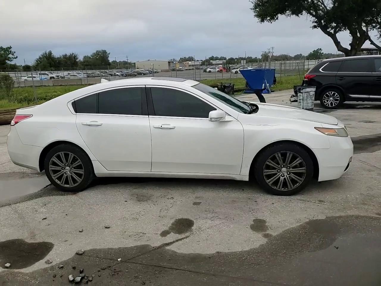 Фото: 19UUA8F36EA003924